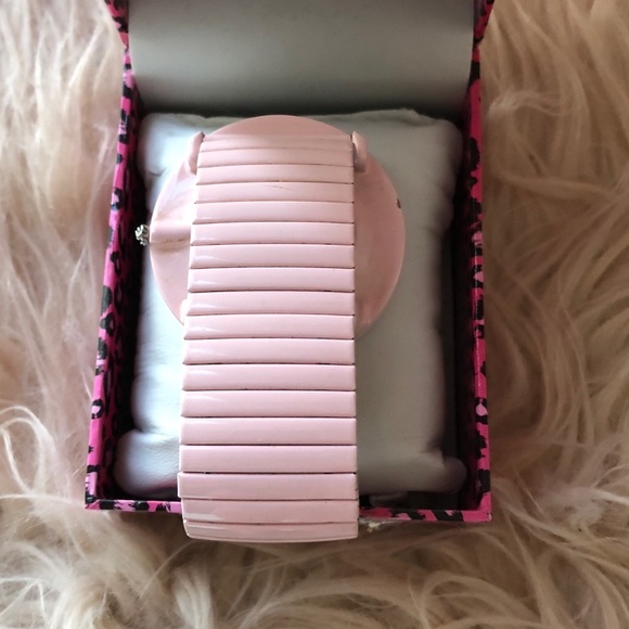 Betsey Johnson Rhinestones Elastic Watch - Picture 3 of 3